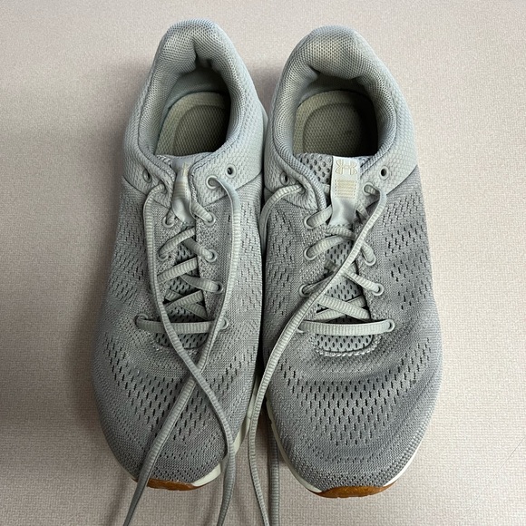 Under armour shoes - Picture 1 of 3
